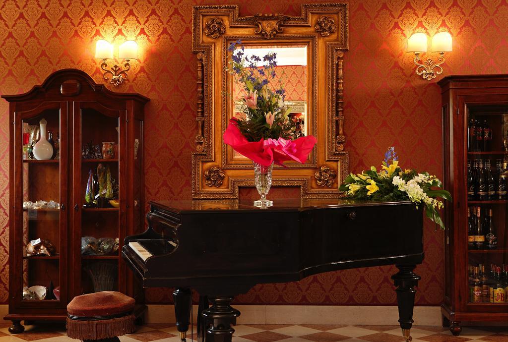 Venice Hotel Villa Dori มาร์เกรา ภายนอก รูปภาพ