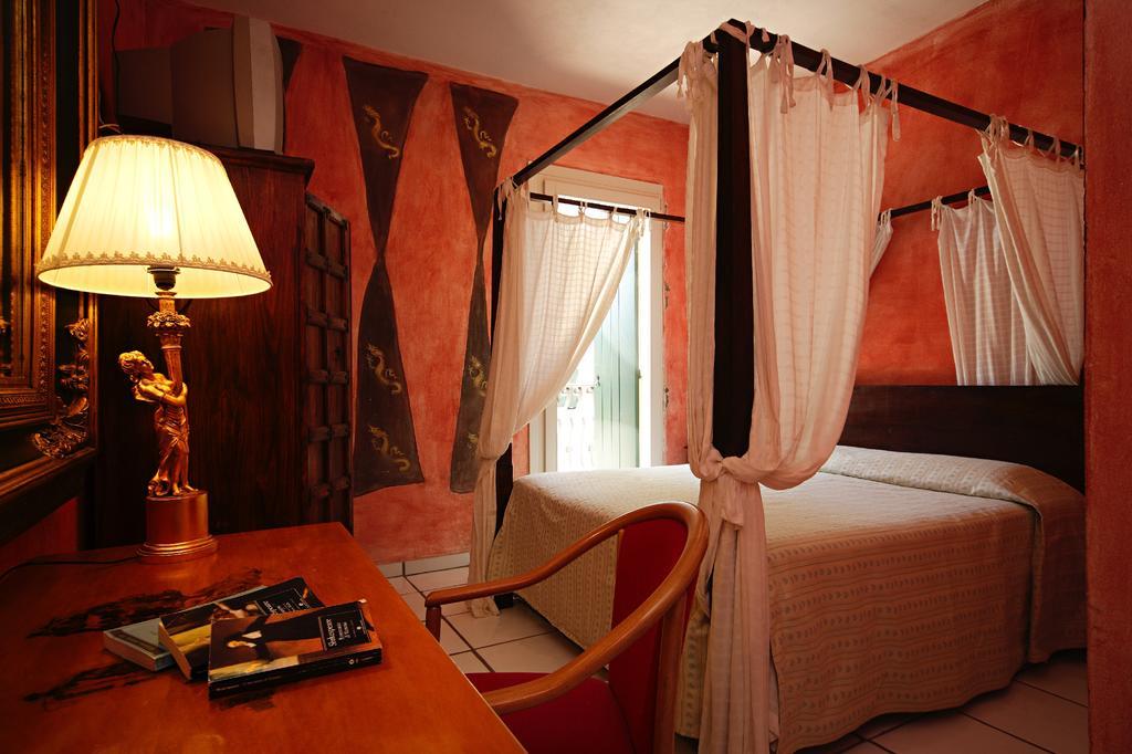 Venice Hotel Villa Dori มาร์เกรา ภายนอก รูปภาพ