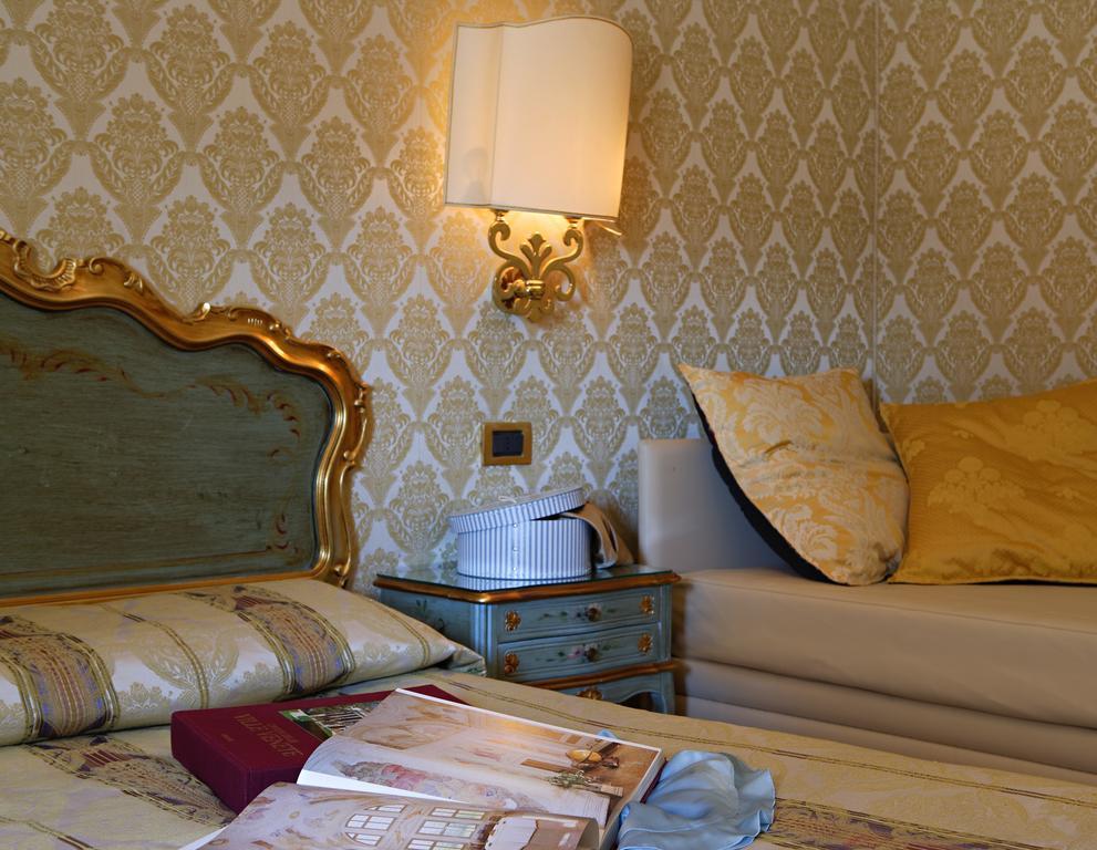 Venice Hotel Villa Dori มาร์เกรา ภายนอก รูปภาพ